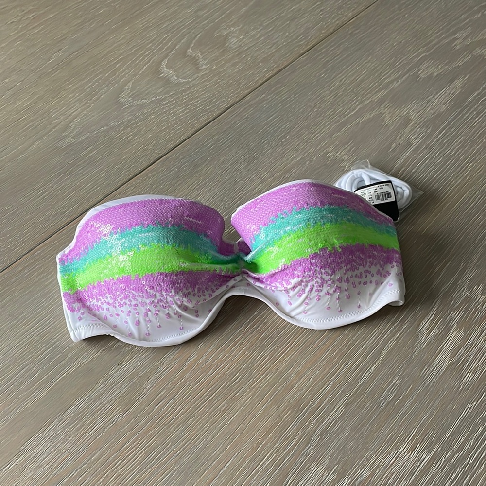 VS bikini top, size 34D; new
